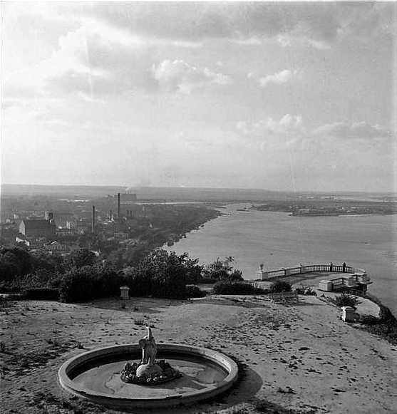 1930-і рр. (?) Верхня площадка парку і…