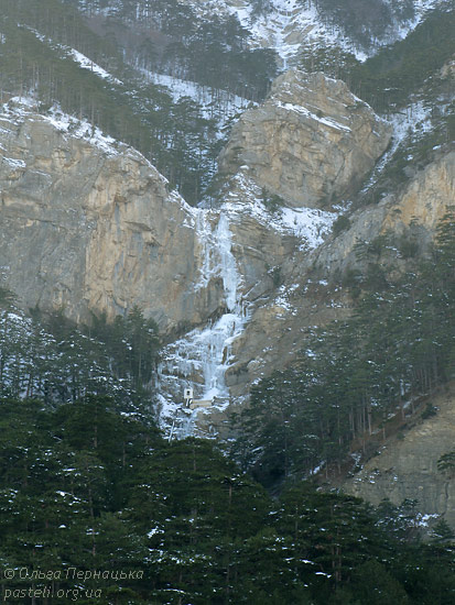 Вид на водоспад Учан-Су з ісара