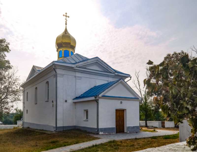 Фото 8.09.2019 р. з сайту uk.wikipedia.org Церква Різдва богородиці збудована… Церква Різдва богородиці