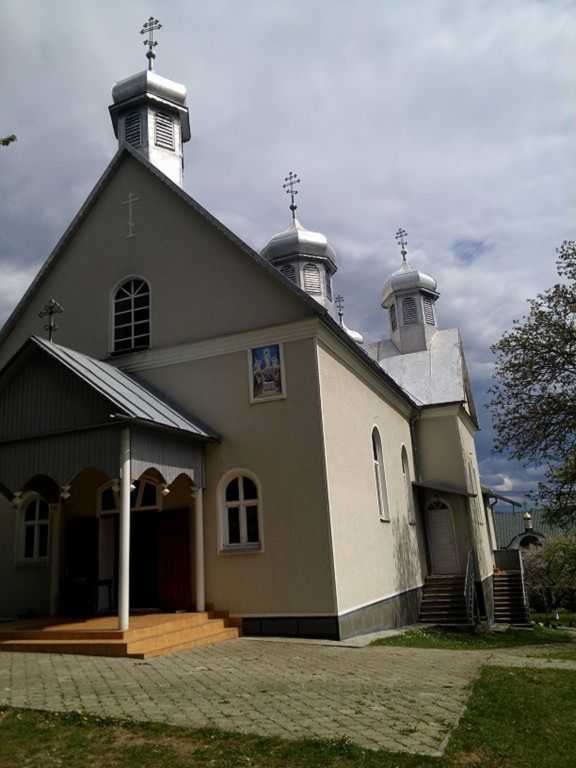 Фото 20 квітня 2014 р. з сайту commons.wikimedia.org Угля Монастир і церква… Монастир Успіння