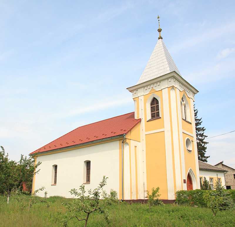 Фото 3 травня 2014 р. з сайту uk.wikipedia.org Костел 15 ст. [Постанова Ради… Костел