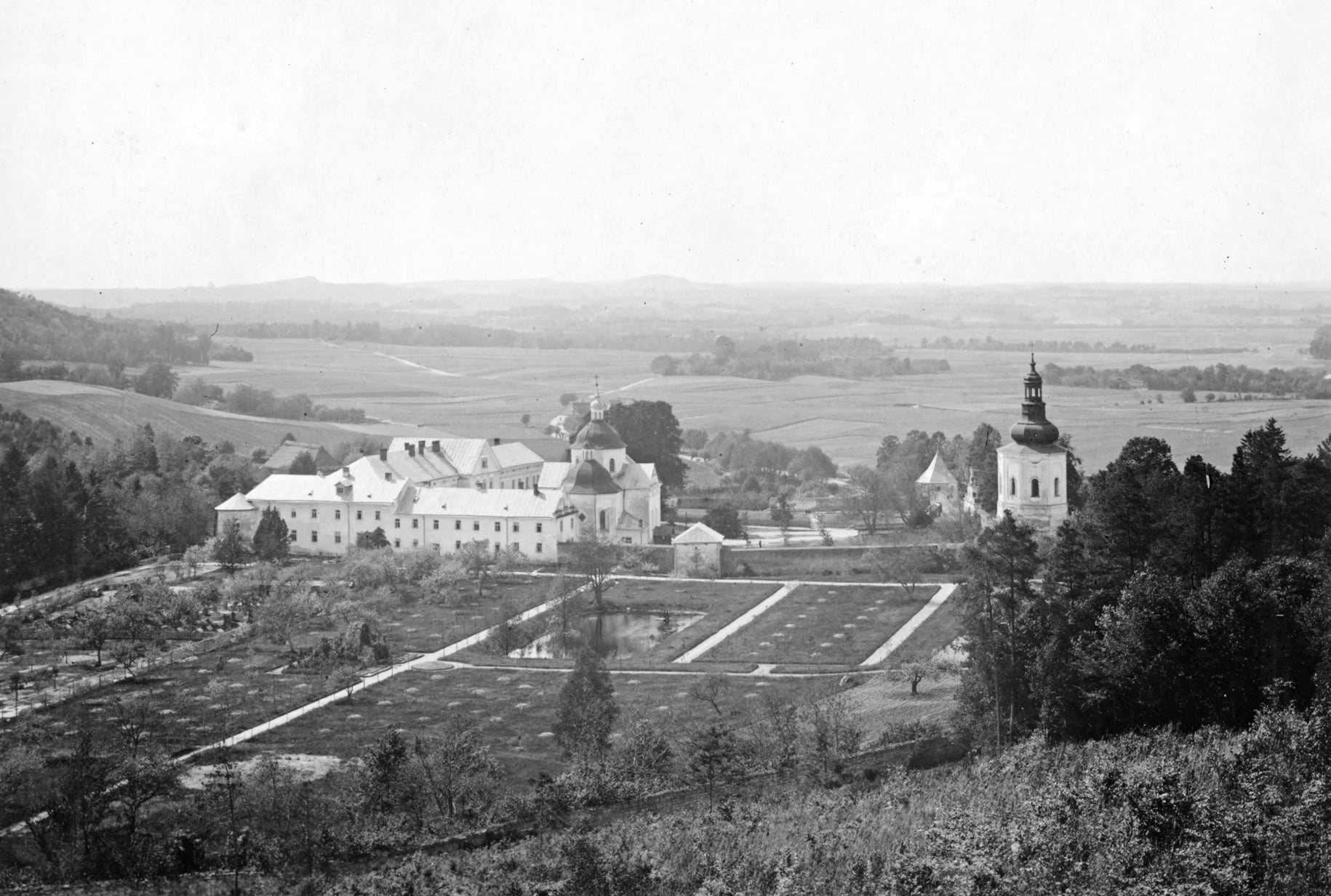1909 р. Загальний вигляд з південного…