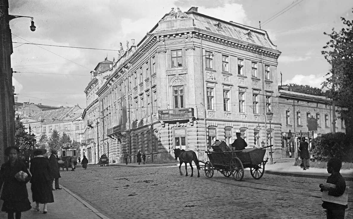 Фото невідомого часу (?) і походження з сайту facebook.com опублікувала Оксана… 1920-і рр. (?) Загальний вигляд