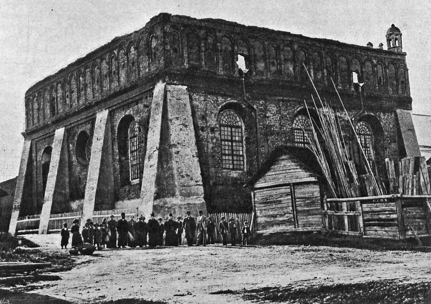 Фото невідомого часу (1920-х рр.?) опубліковано на сторінці «Мандрівка старим… 1920-і рр. (?) Загальний вигляд