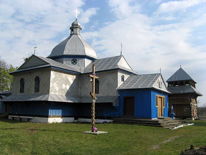 Фото 25 квітня 2007 р. з сайту uk.wikipedia.org Церква Вознесіння 1726 р.… Церква Вознесіння