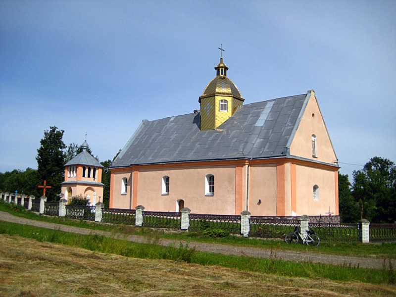 Фото Галини Батько з липня 2019 р. з сайту commons.wikimedia.org Каплиця… Каплиця Воскресіння