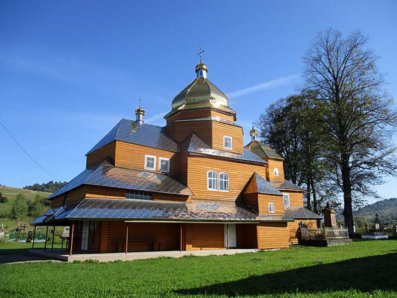 Фото Галини Батько 14 вересня 2020 р. з сайту commons.wikimedia.org Церква… Церква Успіння