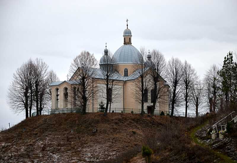 Фото з сайту commons.wikimedia.org, опубліковане 20 вересня 2015 р. Церква… Церква св.Кузьми і Дем’яна