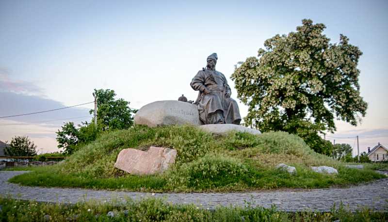 Пам’ятник Тарасу Бульбі