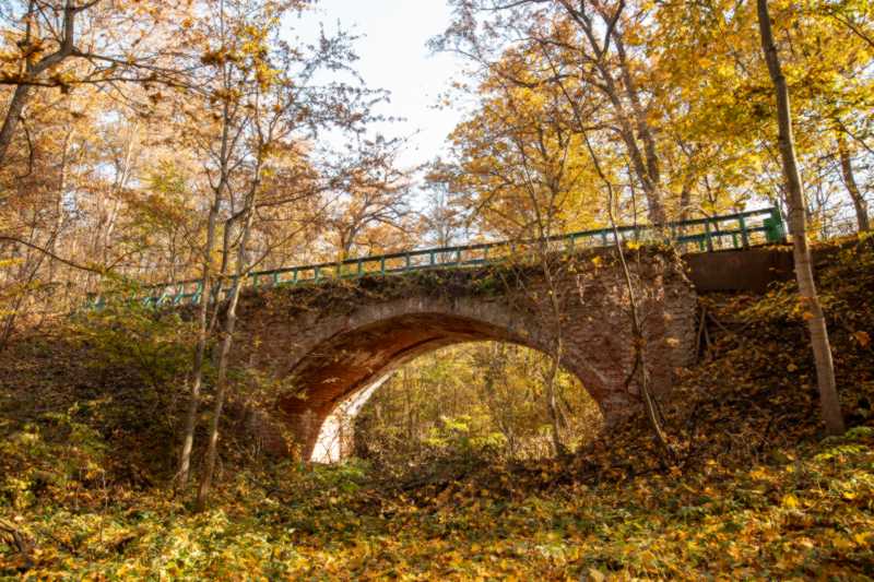 Арковий міст. Фото Дениса Завгороднього 19 вересня 2019 р. з сайту… Парк