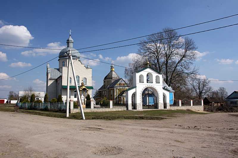 Фото Ігоря Пунди 1 квітня 2017 р. з сайту uk.wikipedia.org Дерев’яна церква… Церква Вознесіння