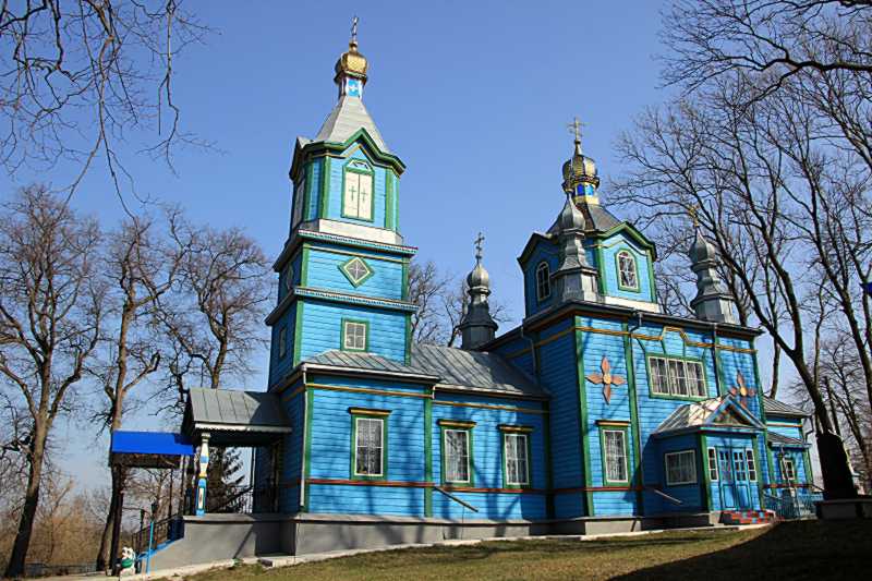 Фото Ігоря Пунди 1 квітня 2017 р. з сайту uk.wikipedia.org Дерев’яна церква… Церква Різдва богородиці