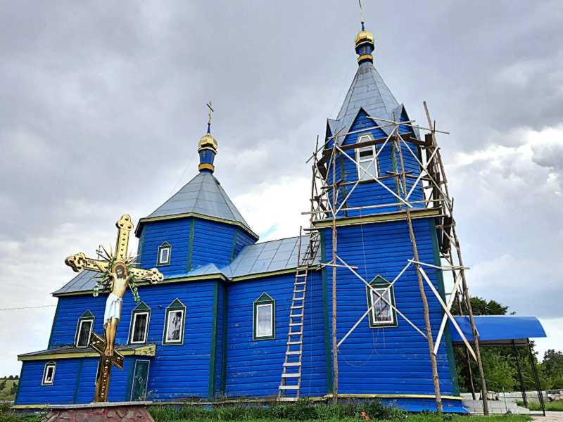 Фото Петра Грушка 10 серпня 2023 р. з сайту commons.wikimedia.org Дерев’яна… Церква св.Миколи
