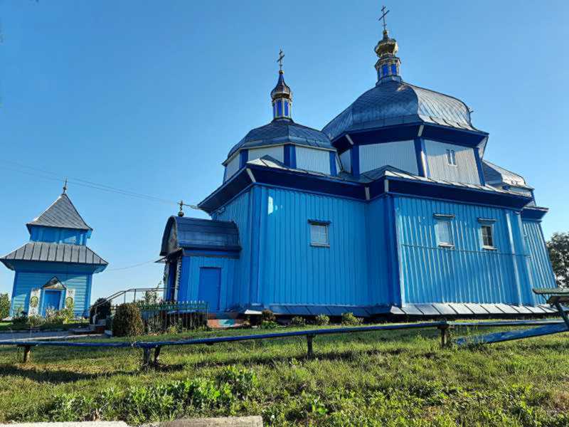 Фото Петра Грушка 28 червня 2024 р. з сайту commons.wikimedia.org Дерев’яна… Церква св.Георгія