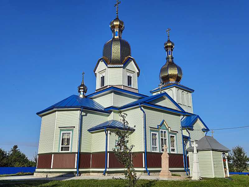 Фото Петра Грушка 20 липня 2024 р. з сайту commons.wikimedia.org Дерев’яна… Церква св.Параскеви