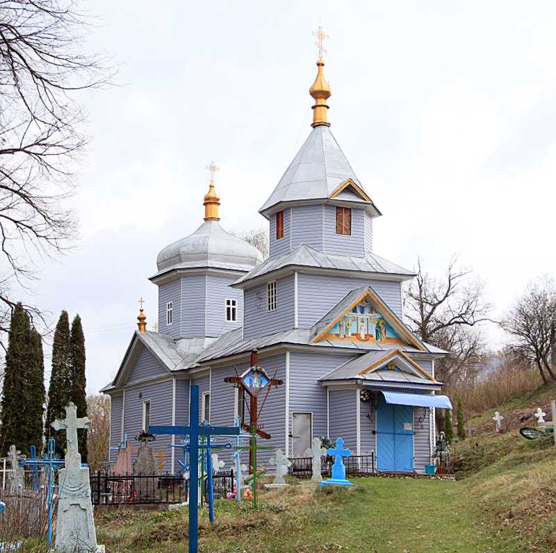 Фото Ігоря Пунди 8 квітня 2017 р. з сайту uk.wikipedia.org Дерев’яна церква… Церква Покрови