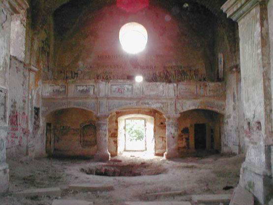 Інтер’єр. Фото Д.Іванова 23.08.2003 р.