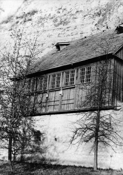 [1960 р.] Підпірна стіна і дерев’яна…