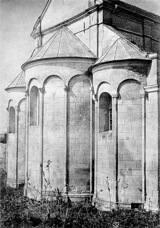 Апсиди. Вигляд з північного сходу