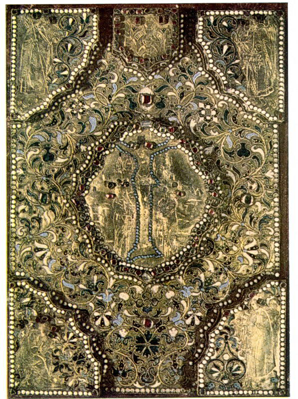 На чільній дошці (КПЛ, № 3724), що обтягнута бордовим оксамитом, накладені… Верхня дошка оправи євангелія