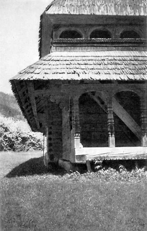 [1976 р.] Фрагмент бабинця. Вигляд з…