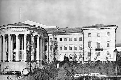 Фрагмент головного фасаду