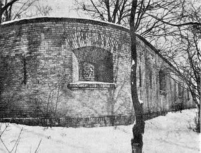 Оборонна стіна