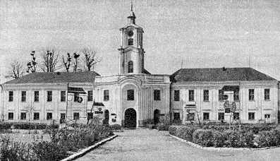 Головний фасад