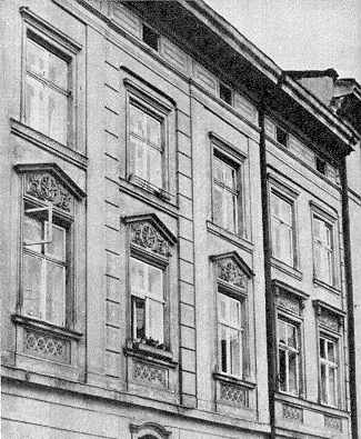 [1985 р.] Фрагмент головного фасаду