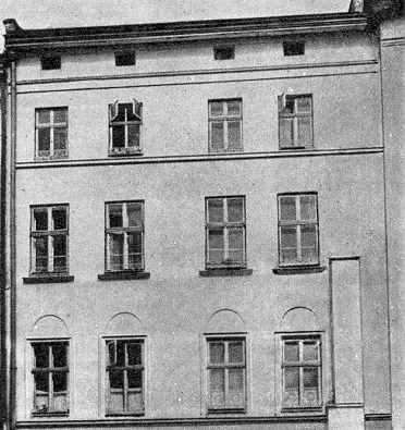 [1985 р.] Фрагмент головного фасаду