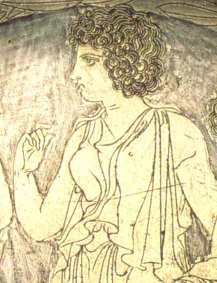 Півпостать жінки посередині