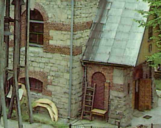 Бабинець і притвор