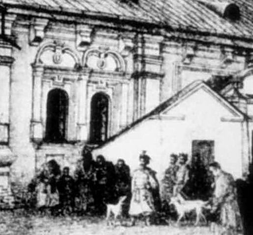 Фрагмент чільного фасаду