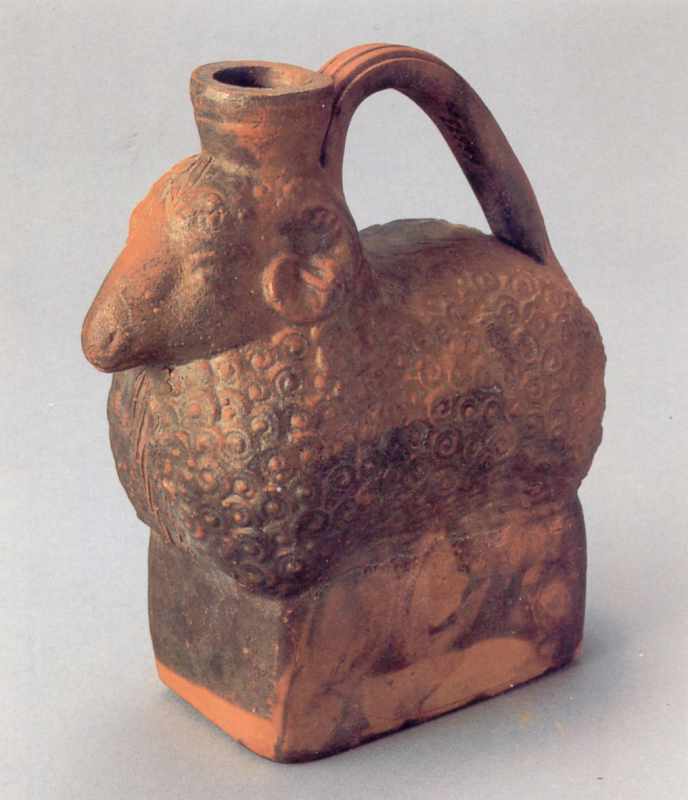 Ваза у формі вівці Греція. 2..3 ст. н.е. Кераміка. Висота 13 см. Місце… Ваза у формі вівці