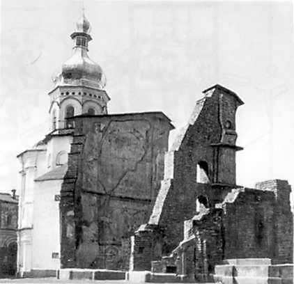 Руїни. Вигляд з північного сходу