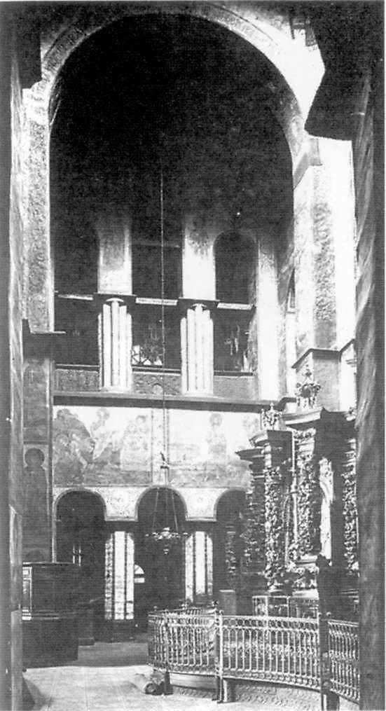 Інтер’єр трансепту