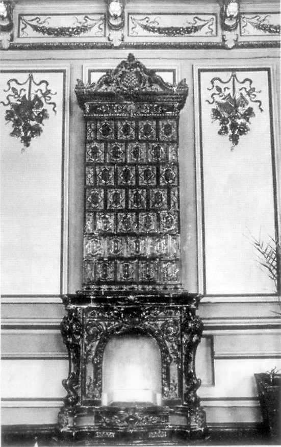 Будинок начальника корпусу. Камін