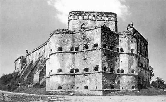 Наріжна східна бастея