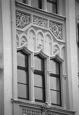 [2003 р.] Вікно сходової клітки