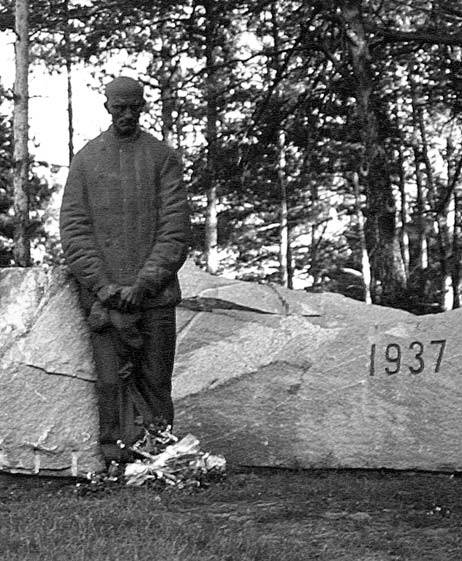 [2003 р.] Пам’ятник репресованим