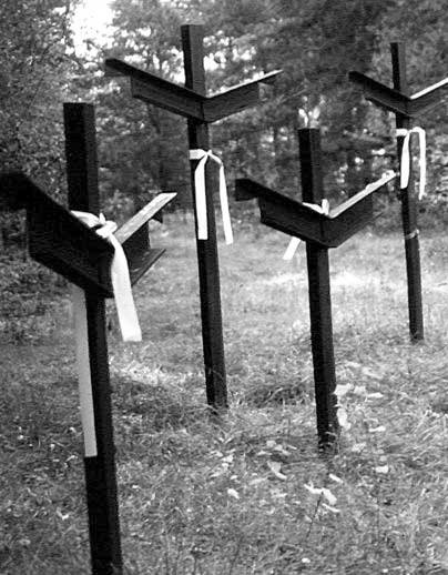 [2003 р.] Фрагмент меморіалу (3)