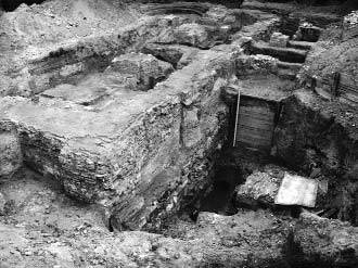 [2003 р.] Розкопки фундаменту церкви…