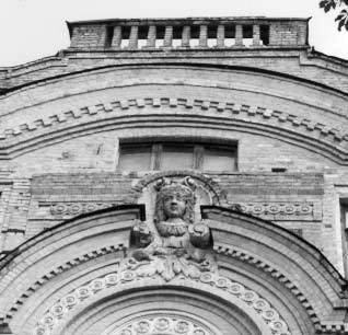 [2003 р.] Фрагмент фасаду флігеля (2)