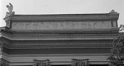 [2003 р.] Вінцевий аттик