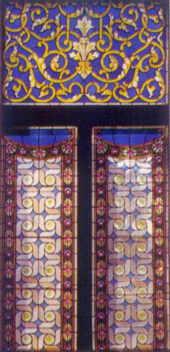 Вітраж парадної сходової клітки…