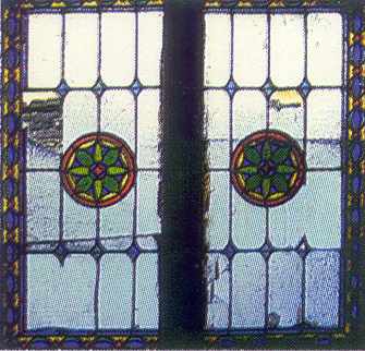 Вітраж надбрамний