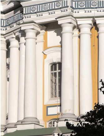 Фрагмент фасаду другого ярусу