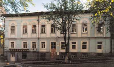 Головний фасад