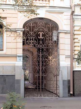 Проїзд у двір