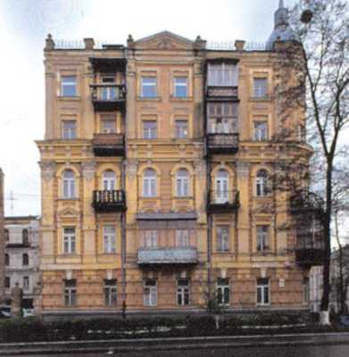 Головний фасад